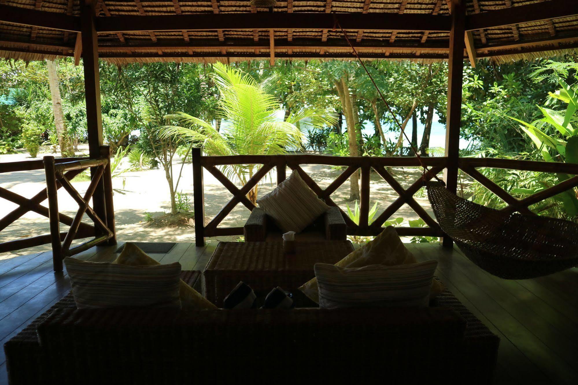El Nido Mahogany Beach Buitenkant foto
